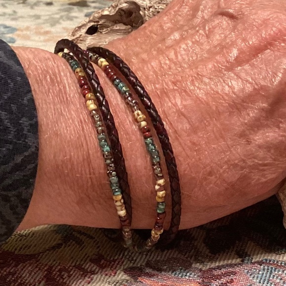 Boho Brown Braided Leather Beaded Wrap Bracelet w/ Brass Clasp - Picture 4 of 6